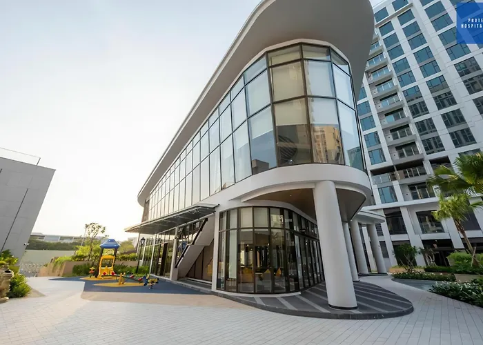 Cardinal Court Secc Apartments